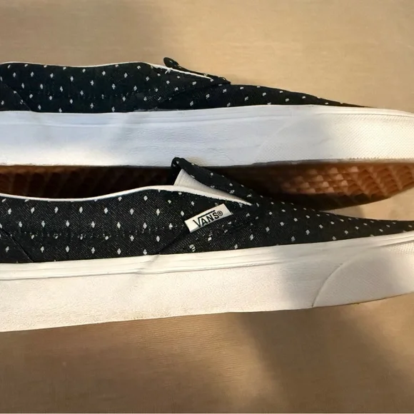 Vans Women’s or Men’s Black and White Polka Dot Slip-On Shoes - Picture 2 of 5